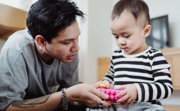 เล่นกับลูกให้ถูกจุด: ทำไมลูกถึงไม่อยากเล่นกับเรา? เล่นกับลูกให้ถูกจุด: ทำไมลูกถึงไม่อยากเล่นกับเรา?